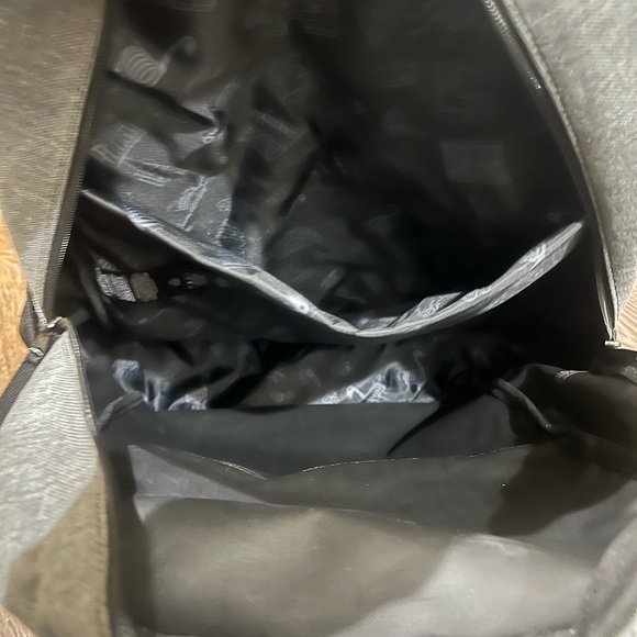 NWT Fortnite Backpack gray - Picture 8 of 11